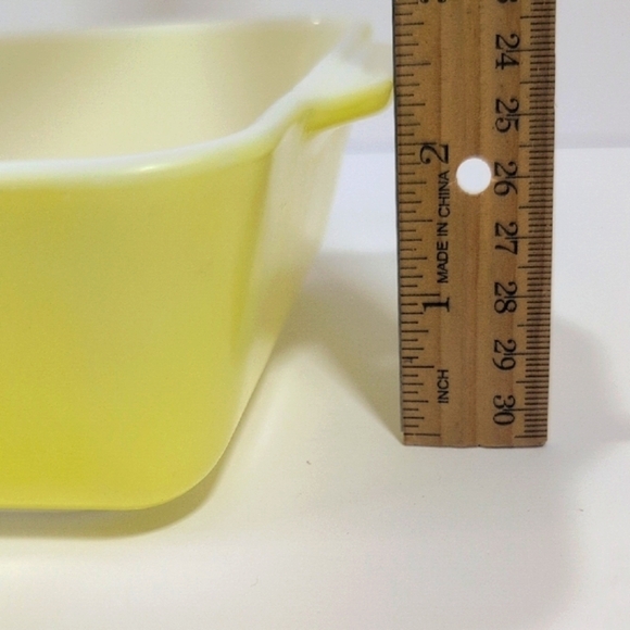 Pyrex Vintage 503 Yellow Refrigerator Casserole Dish With Lid - Picture 13 of 14